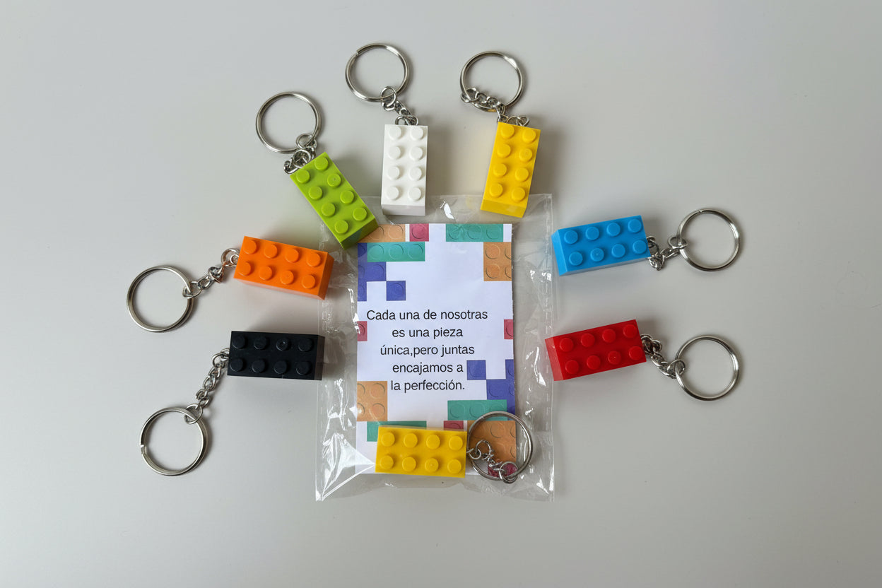 Llavero personalizado “Piezas Únicas” | Detalle artesanal para eventos y equipos